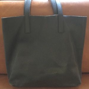 Everlane Black leather tote bag